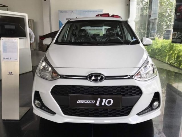 Bán xe Hyundai Grand i10 đời 2019, màu trắng, xe nhập, giá tốt