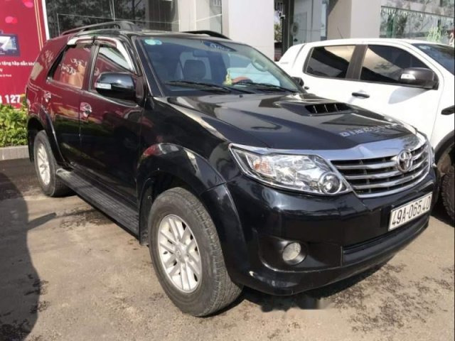 Bán Toyota Fortuner G đời 2013, màu đen, giá tốt