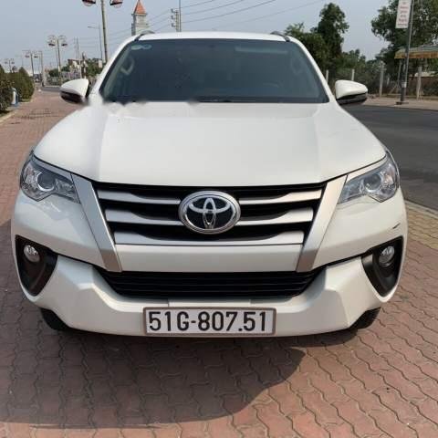 Cần bán Toyota Fortuner đời 2018, màu trắng