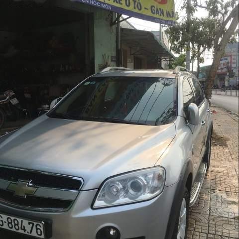 Bán Chevrolet Captiva sản xuất 2009, màu bạc, xe đẹp