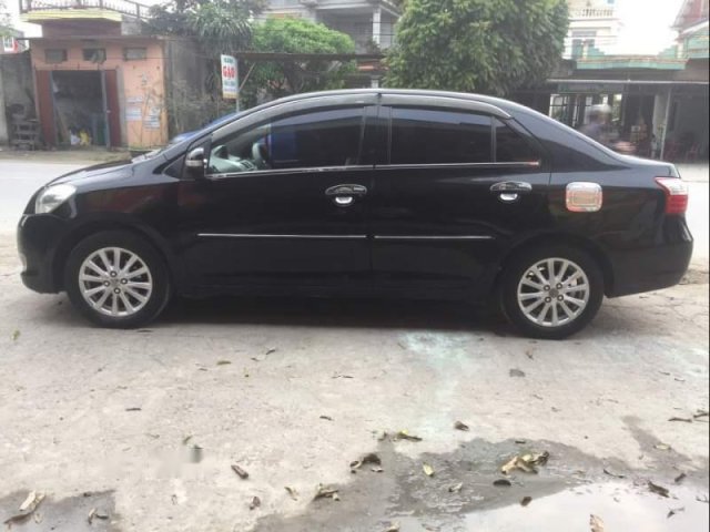 Bán ô tô Toyota Vios đời 2011, màu đen chính chủ