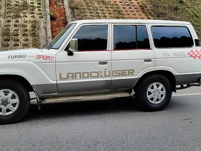 Bán xe Toyota Land Cruiser 3.4 MT đời 1990, màu trắng, nhập khẩu nguyên chiếc