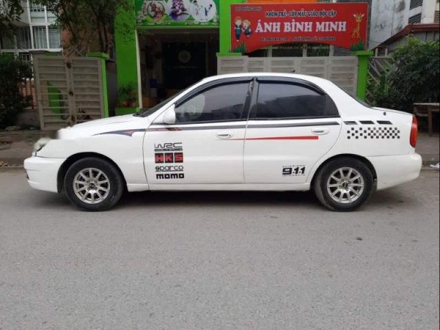 Cần bán gấp Daewoo Lanos đời 2005, màu trắng, nhập khẩu