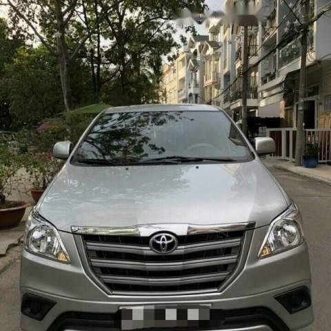 Xe Toyota Innova đời 2014, màu bạc còn mới, 498 triệu