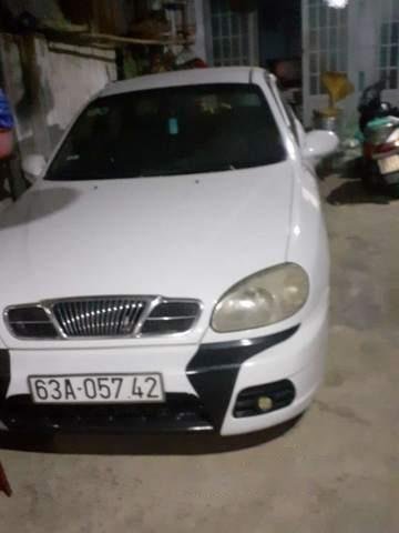 Bán Daewoo Lanos năm sản xuất 2001, màu trắng