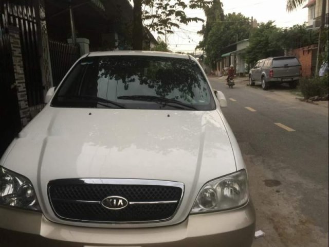 Bán Kia Carnival năm 2006, màu trắng số sàn, 230 triệu