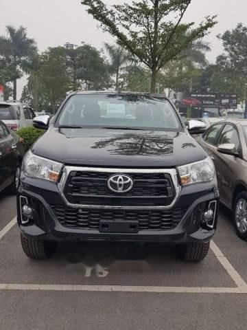 Cần bán Toyota Hilux sản xuất năm 2019, màu đen, nhập khẩu nguyên chiếc0