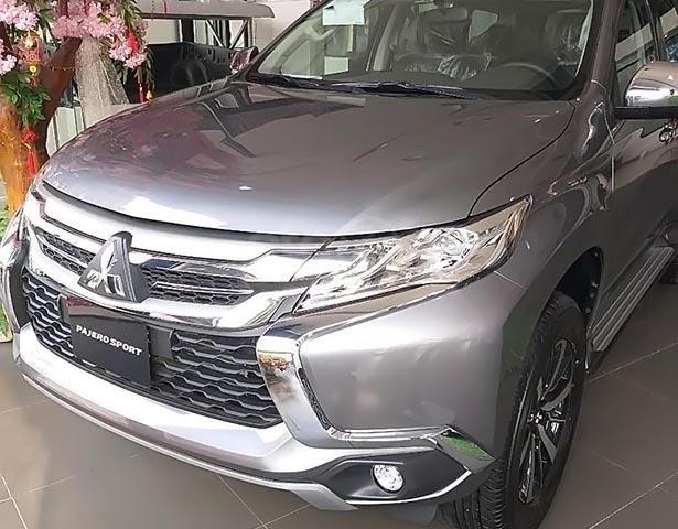 Cần bán xe Mitsubishi Pajero Sport 2.4D 4x2 AT đời 2019, màu xám, nhập khẩu