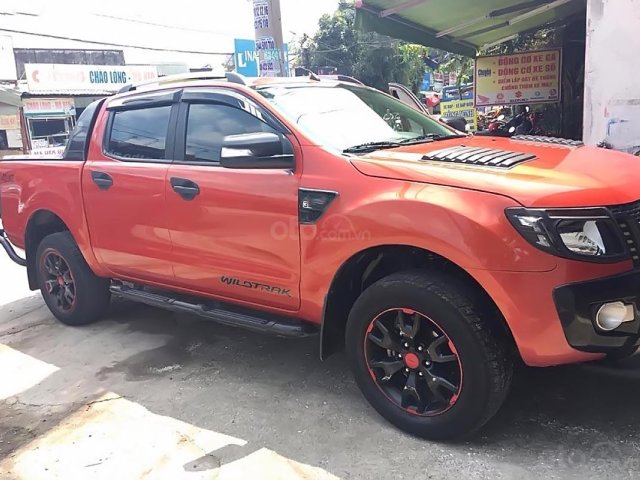 Bán Ford Ranger Wildtrak 2014, màu đỏ, xe nhập số tự động