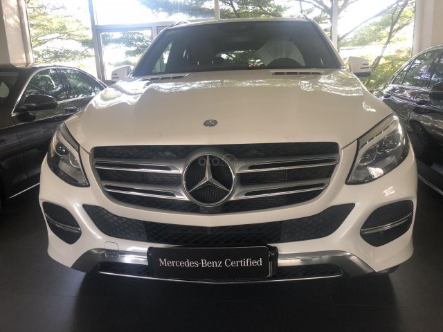 Bán Mercedes GLE400 Exclusive 2017 màu trắng, nội thất nâu, nhập khẩu 100%. LH: 0903 333 580