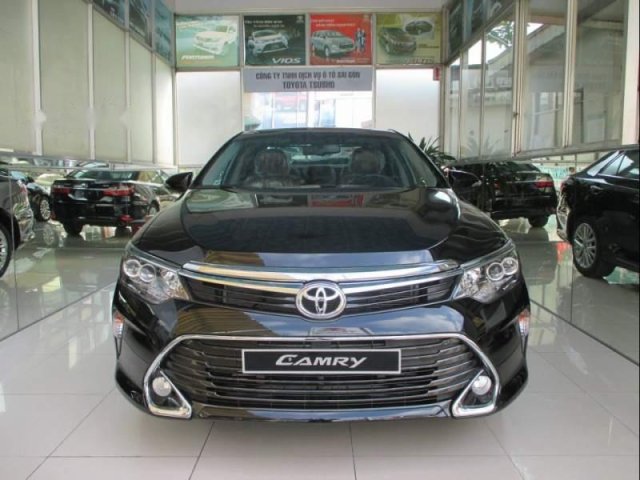 Cần bán Toyota Camry 2.0G sản xuất năm 2019, giá thấp, giao nhanh0