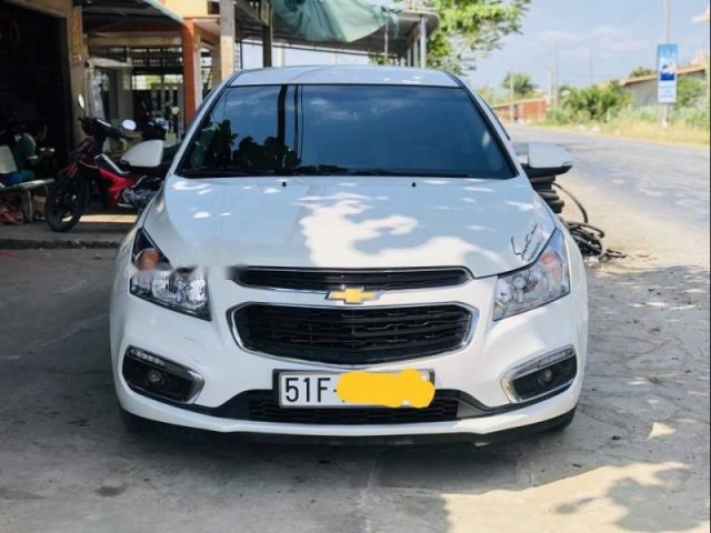 Cần bán Chevrolet Cruze LT sản xuất năm 2016 giá cạnh tranh, giao nhanh