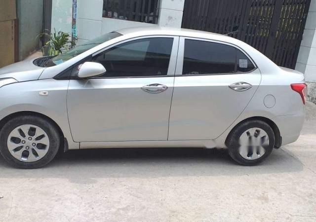 Cần bán Hyundai Grand i10 sản xuất năm 2016, màu bạc, xe nhập, 305 triệu