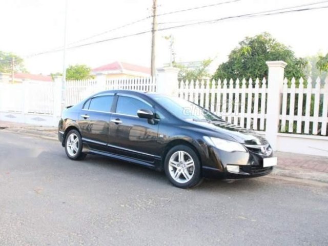 Bán Honda Civic năm 2006, màu đen còn mới, 305tr