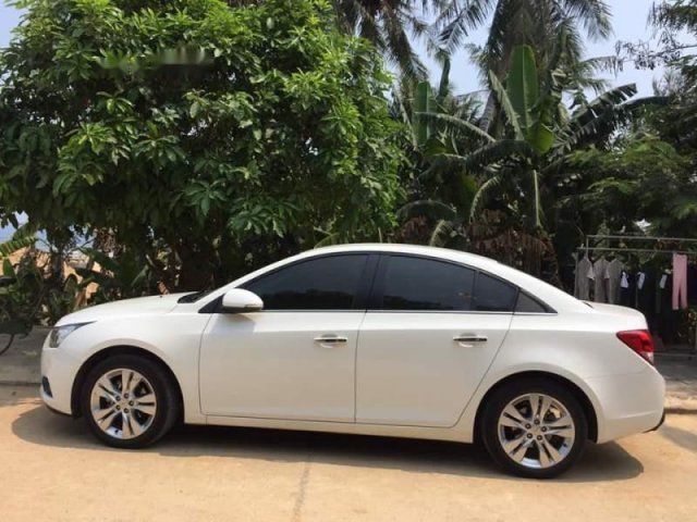 Bán Chevrolet Cruze LTZ đời 2015, màu trắng0