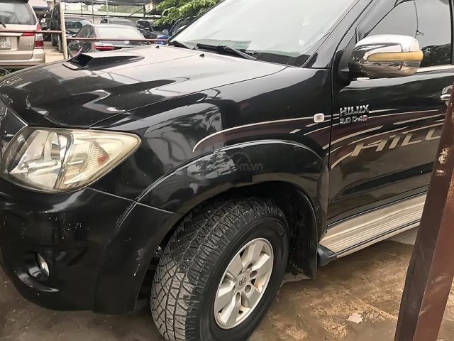 Chính chủ bán Toyota Hilux 3.0G 4x4 MT năm sản xuất 2010, xe nhập