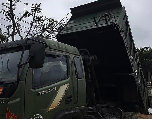 Bán xe tải Trường Giang 7 tấn SX 2011, màu xanh