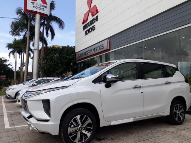 Bán Mitsubishi Xpander AT 2018 tại Quảng Bình, màu trắng, nhập khẩu, giao xe ngay giá 620tr