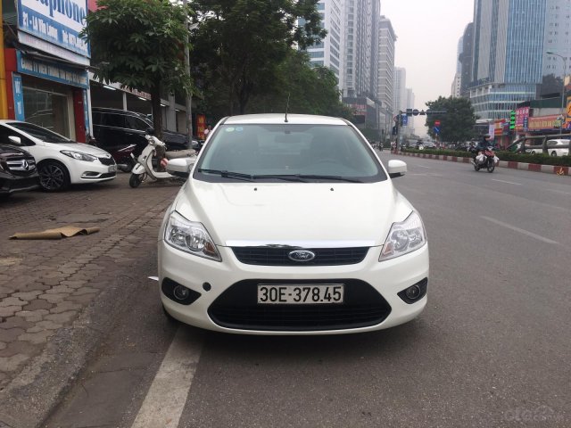 Bán xe Ford Focus sx 2012 model 2013 AT, máy zin 100%, biển Hà Nội