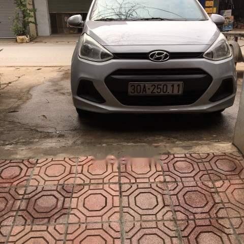 Cần bán gấp Hyundai Grand i10 2014, màu bạc, xe nhập xe gia đình, giá 258tr