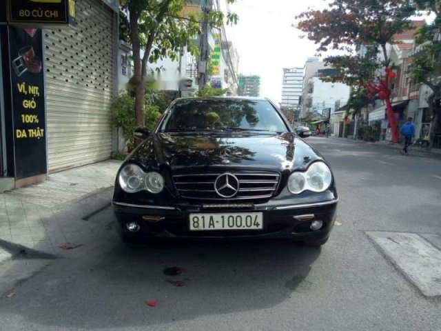 Bán Mercedes C200 2001, màu đen, xe nhập, số sàn0