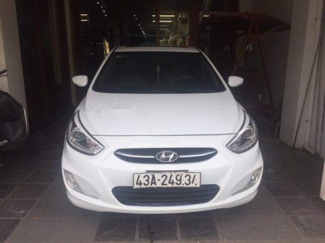 Cần bán xe Hyundai Accent Blue nhập khẩu Hàn Quốc, đời 2015, màu trắng, bảo hiểm đến T3/20200