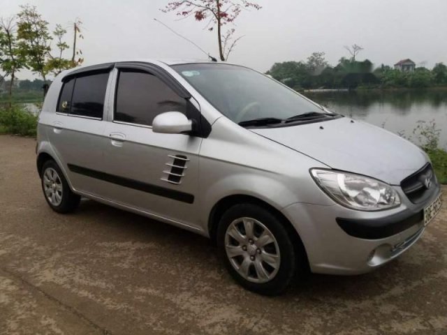 Cần bán xe Hyundai Getz sản xuất 2009, màu bạc, xe nhập chính chủ0