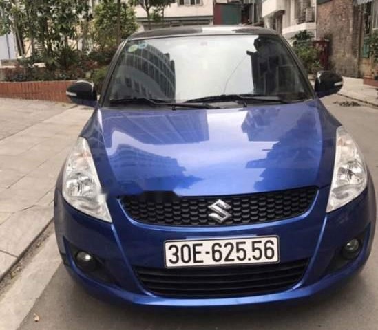 Cần bán xe Suzuki Swift sản xuất năm 2016, màu xanh lam số tự động