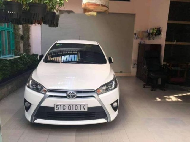 Bán Toyota Yaris 2017, màu trắng, nhập khẩu nguyên chiếc, giá 610tr0