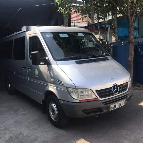 Bán xe Mercedes Sprinter năm sản xuất 2005, màu bạc0