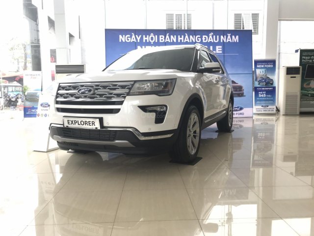 Hot hot hot!!! Ford Explorer 2018 giá tốt nhất thị trường, trả góp 80% giá trị xe, LH 094.697.4404