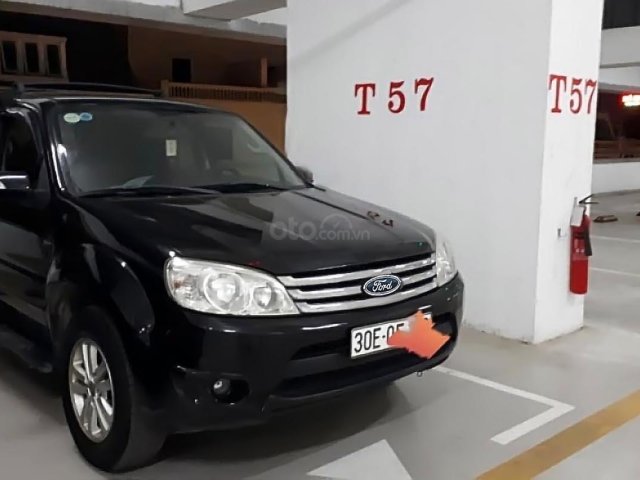 Cần bán xe Ford Escape XLS màu đen, sản xuất 2009, xe chính chủ gia đình sử dụng cực giữ gìn