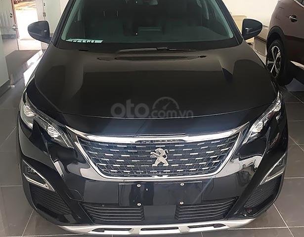 Peugeot Quảng Trị bán xe Peugeot 3008 1.6 AT đời 2019, màu đen0