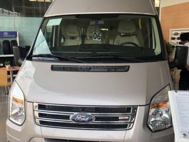 Ford Transit Luxury 01 xe duy nhất - Giá: 780 triệu - LH 0938.747.636 - Giá rẻ