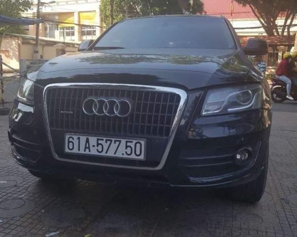 Bán Audi Q5 đời 2010, màu đen, nhập khẩu xe gia đình