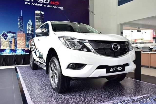 Bán ô tô Mazda BT 50 2.2 MT đời 2019, màu trắng, xe nhập