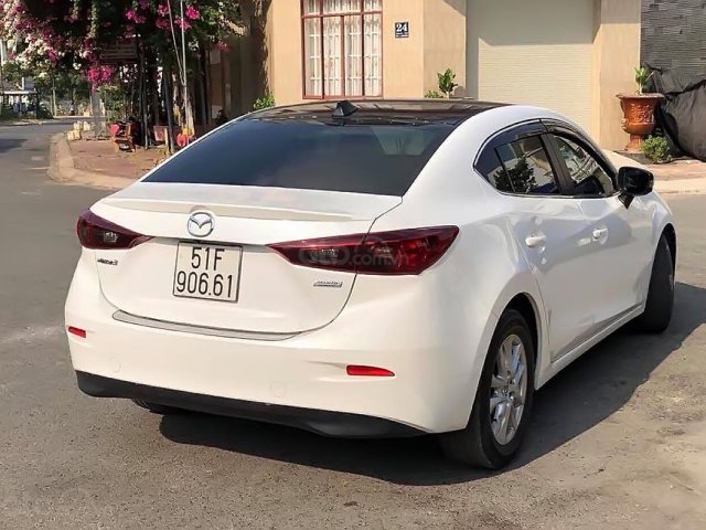 Bán Mazda 3 đời 2017, màu trắng như mới, giá tốt