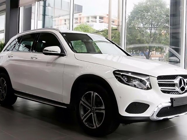 Bán xe Mercedes GLC 200 sản xuất năm 2019, xe mới 100%