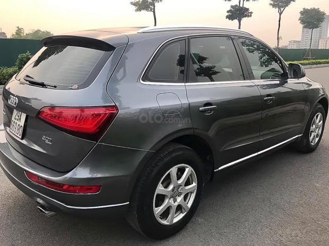 Cần bán Audi Q5 2.0TFSI đời 2012, màu xám, nhập khẩu 