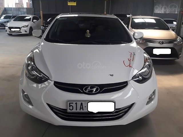 Bán ô tô Hyundai Elantra 1.8AT đời 2013, màu trắng, nhập khẩu nguyên chiếc 