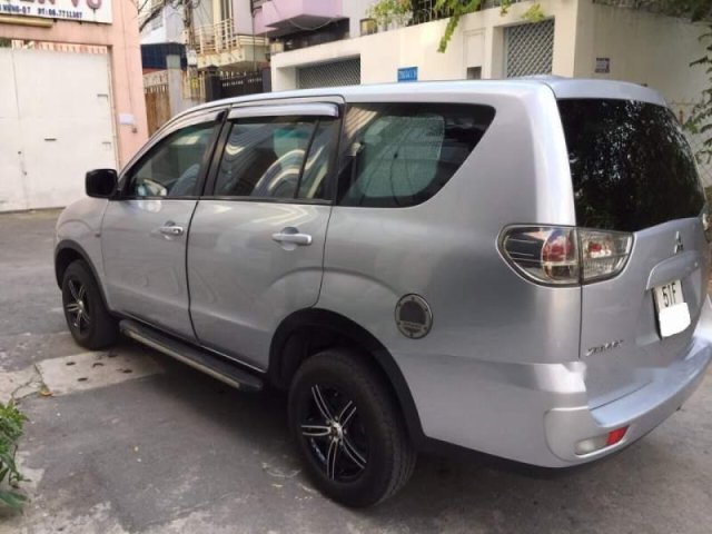 Bán xe Mitsubishi Zinger năm 2008, màu bạc, xe nhập