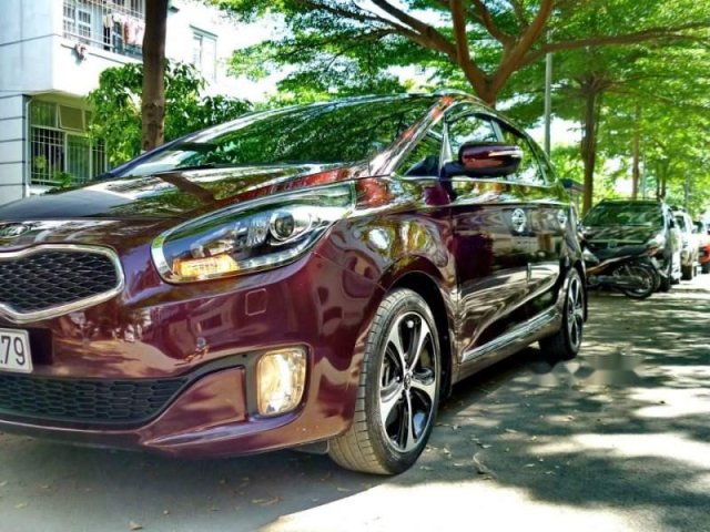 Bán xe Kia Rondo GATH đời 2016, màu đỏ, mua hãng 7/2017