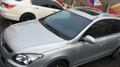 Bán xe cũ Hyundai i30 1.6AT sản xuất năm 2011, màu bạc0