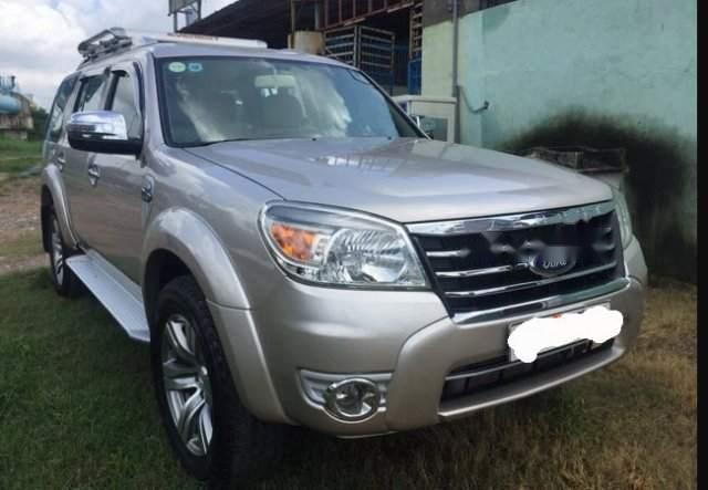 Cần bán gấp Ford Everest 2010, màu bạc như mới, giá chỉ 525 triệu