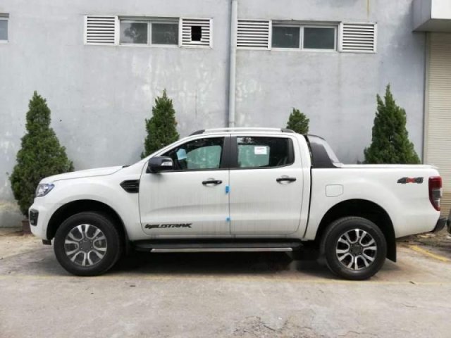 Bán xe Ford Ranger đời 2018, màu trắng, nhập khẩu Thái Lan