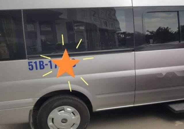 Cần bán xe Ford Transit bản tiêu chuẩn đời 2015, xe chạy đưa rước nhân viên