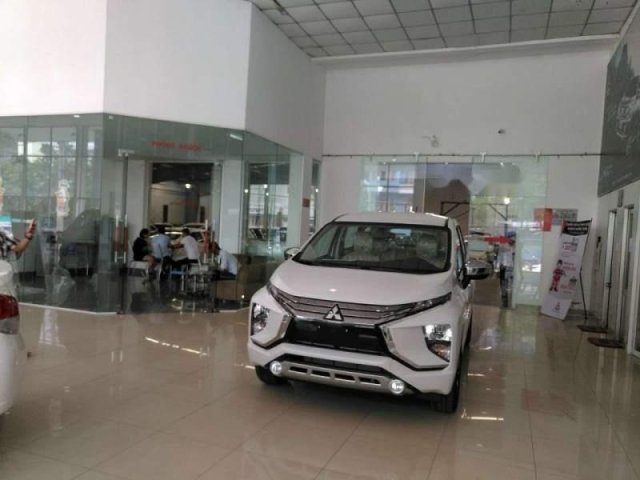 Bán Mitsubishi Xpander AT đời 2018, màu trắng, nhập khẩu nguyên chiếc0