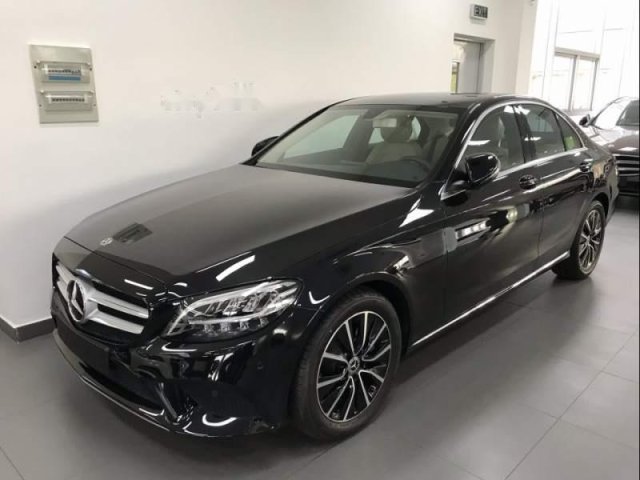 Bán Mercedes-Benz C200 2019 - Đủ màu giao ngay