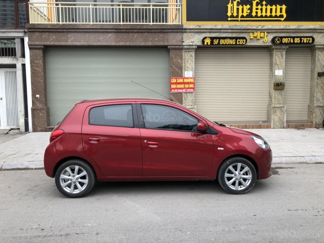 Cần bán lại xe Mitsubishi Mirage năm 2014 màu đỏ