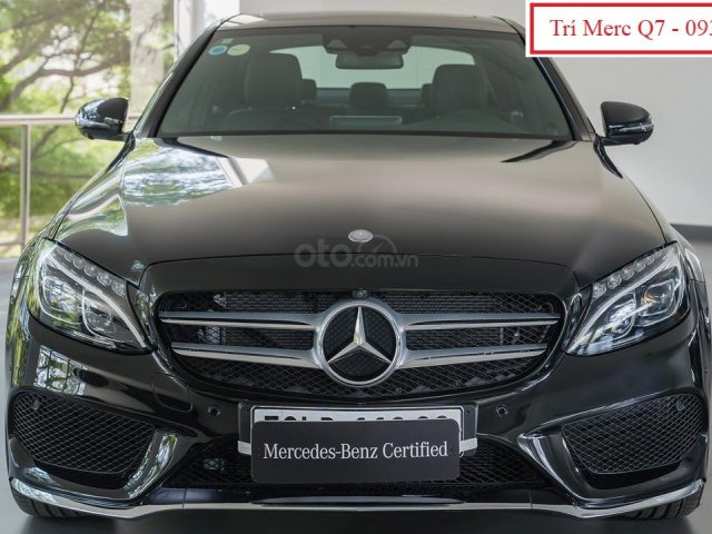 Bán Mercedes C300 cũ 2018, lướt 30 km, chính hãng rẻ nhất